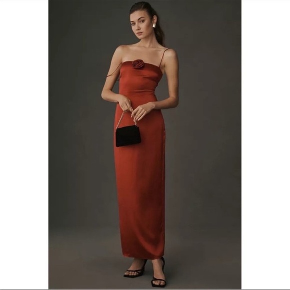 ⭐️Reformation Frankie Silk Dress Rosette⭐️ - Picture 3 of 16